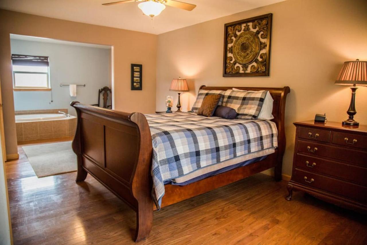 Twin Owls Lodge, Great For Families Master Bedroom, Loft, Full Kitchen, Dogs Ok Estes Park Exterior foto